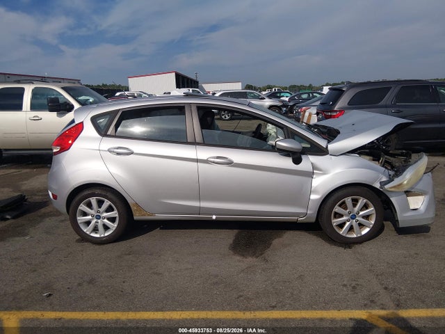 45933753 :رقم المزاد ، 3FADP4EJ1CM102341 vin ، 2012 Ford Fiesta Se مزاد بيع