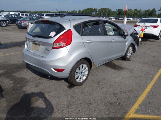 45933753 :رقم المزاد ، 3FADP4EJ1CM102341 vin ، 2012 Ford Fiesta Se مزاد بيع