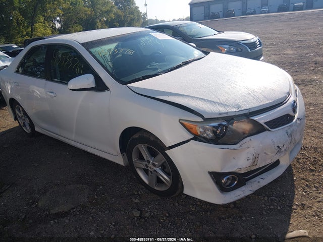 45933761 :رقم المزاد ، 4T1BF1FK1CU515006 vin ، 2012 Toyota Camry Se مزاد بيع