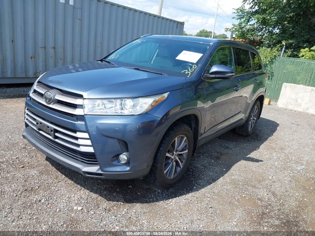 45933798 :رقم المزاد ، 5TDJZRFH1KS971715 vin ، 2019 Toyota Highlander Xle مزاد بيع