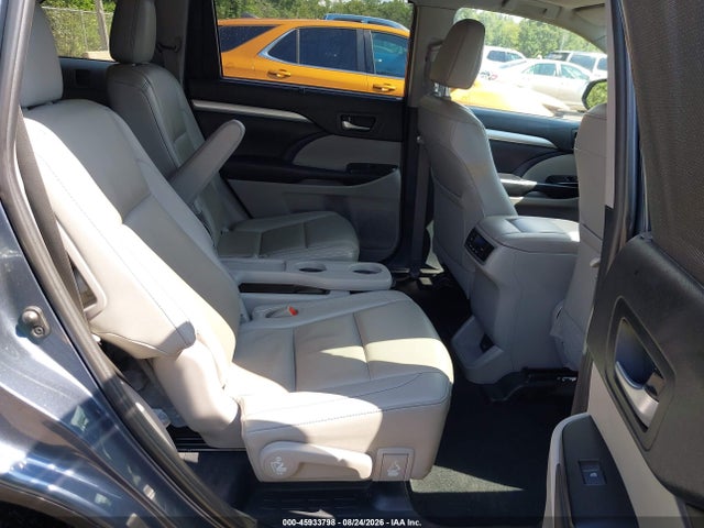 45933798 :رقم المزاد ، 5TDJZRFH1KS971715 vin ، 2019 Toyota Highlander Xle مزاد بيع