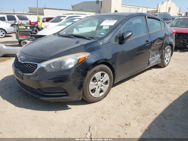 KIA FORTE LX 2016 KNAFK4A66G5584185 Image 2