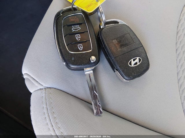 45933917 :رقم المزاد ، 5NPE24AA4JH692086 vin ، 2018 Hyundai Sonata Eco مزاد بيع