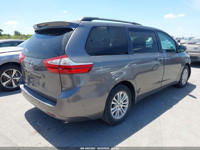 45933942 :رقم المزاد ، 5TDYK3DC6FS644837 vin ، 2015 Toyota Sienna Xle 8 Passenger مزاد بيع