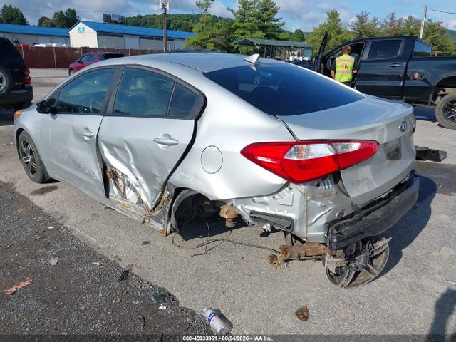 Aukcja sprzedaży 2016 Kia Forte Lx, vin: KNAFK4A66G5614415, numer aukcji: 45933951