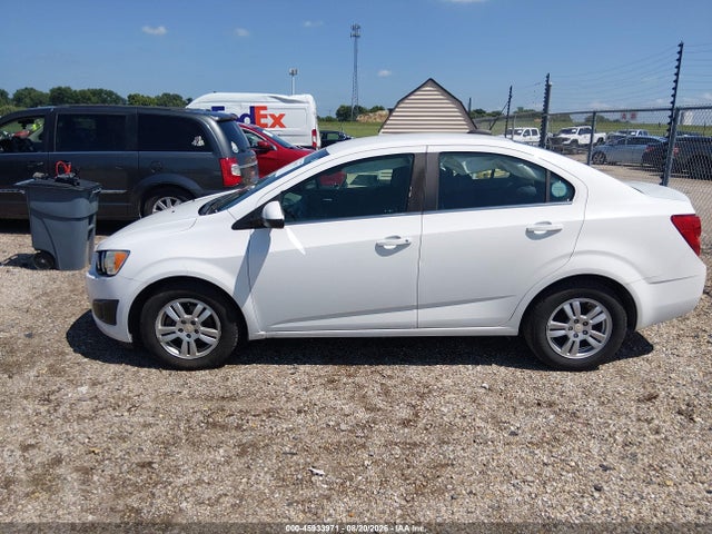 45933971 :رقم المزاد ، 1G1JC5SH8G4172459 vin ، 2016 Chevrolet Sonic Lt Auto مزاد بيع