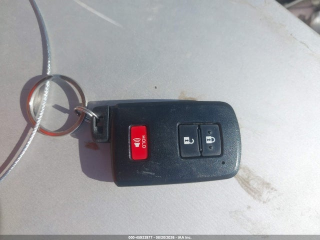 Toyota Prius C Three 2014 JTDKDTB32E1565339 Image 11