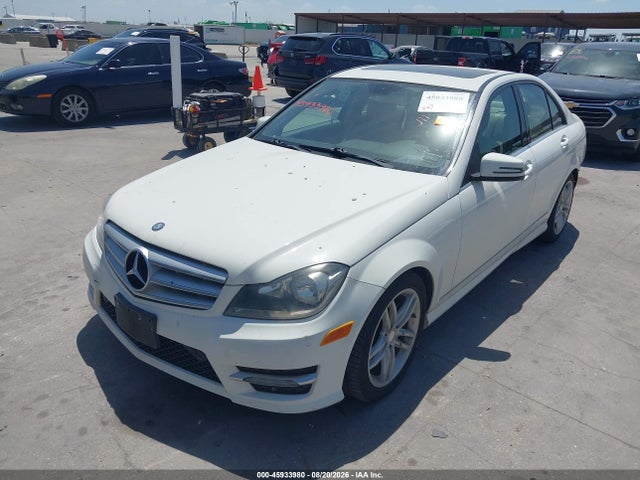 Продажа на аукционе авто 2012 Mercedes-benz C 300 Sport 4matic, vin: WDDGF8BB2CF861083, номер лота: 45933980