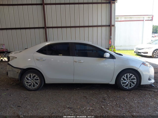 Toyota COROLLA LE 2017 5YFBURHE6HP580499 Image 13