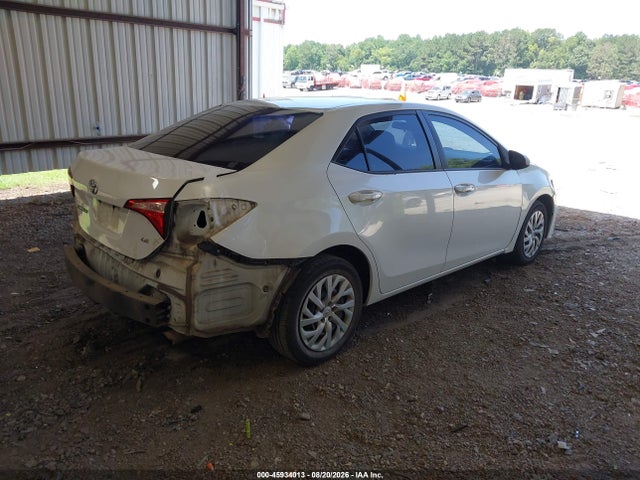 Toyota COROLLA LE 2017 5YFBURHE6HP580499 Image 4
