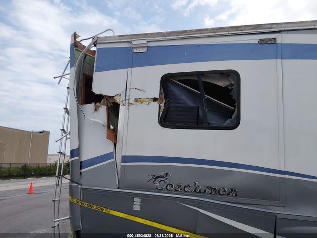 Aukcja sprzedaży 2003 Freightliner Chassis X Line Motor Home, vin: 4UZAAHBV03CL73742, numer aukcji: 45934028