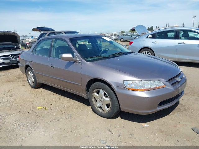 45934041 :رقم المزاد ، 1HGCG1656YA037899 vin ، 2000 Honda Accord 3.0 Ex مزاد بيع
