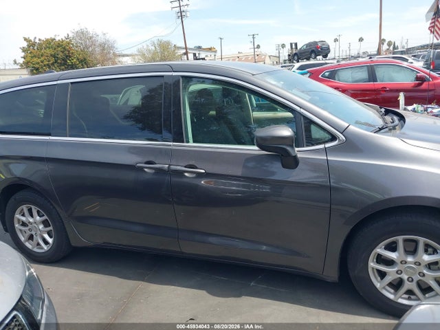 Chrysler Pacifica Lx 2017 2C4RC1CG9HR705426 Image 13