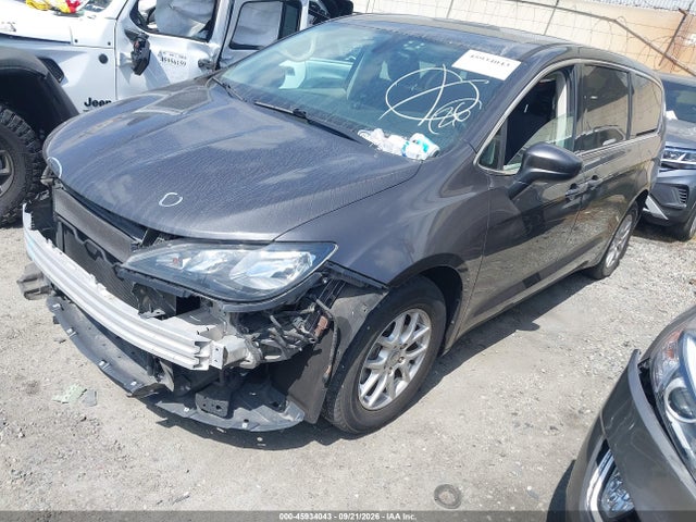 2C4RC1CG9HR705426 Chrysler Pacifica Lx