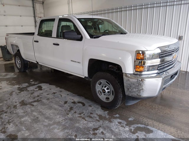 2018 1GC1KUEG7JF256114 main image