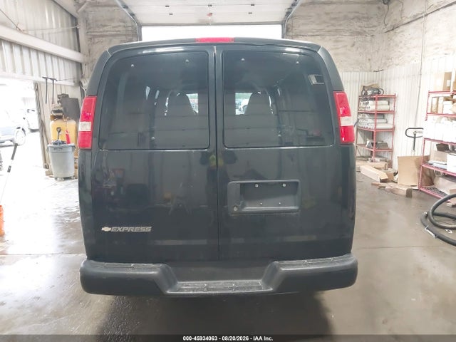 Chevrolet Express 2500 Ls 2017 1GNWGEFGXH1100367 Image 16
