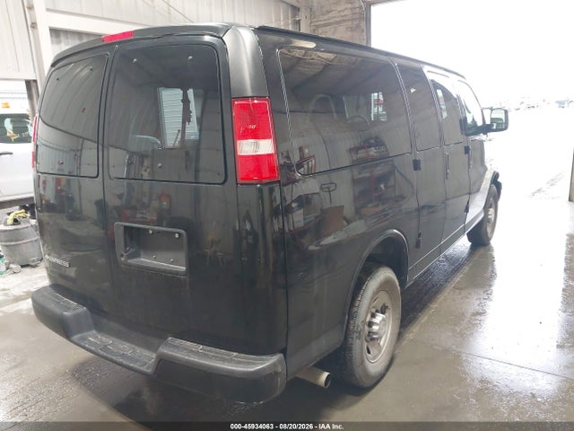 Chevrolet Express 2500 Ls 2017 1GNWGEFGXH1100367 Image 4