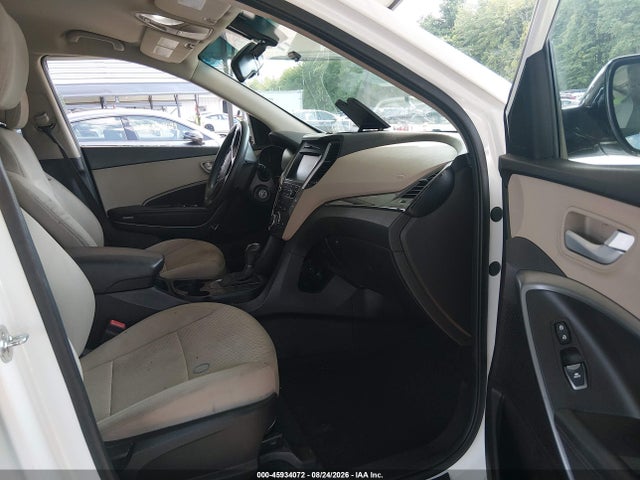 Продажа на аукционе авто 2017 Hyundai Santa Fe Sport 2.4l, vin: 5NMZUDLB7HH038496, номер лота: 45934072
