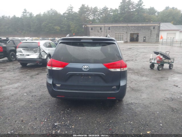 Toyota Sienna Le 7 Passenger 2014 5TDJK3DCXES079041 Image 16