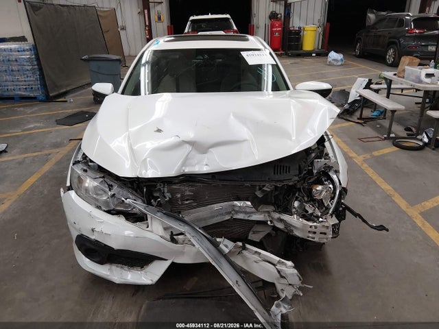 Продажа на аукционе авто 2017 Honda Civic Ex, vin: 19XFC2F80HE015935, номер лота: 45934112