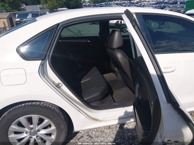 45934133 :رقم المزاد ، 1VWAT7A38FC020319 vin ، 2015 Volkswagen Passat 1.8t Wolfsburg Edition مزاد بيع