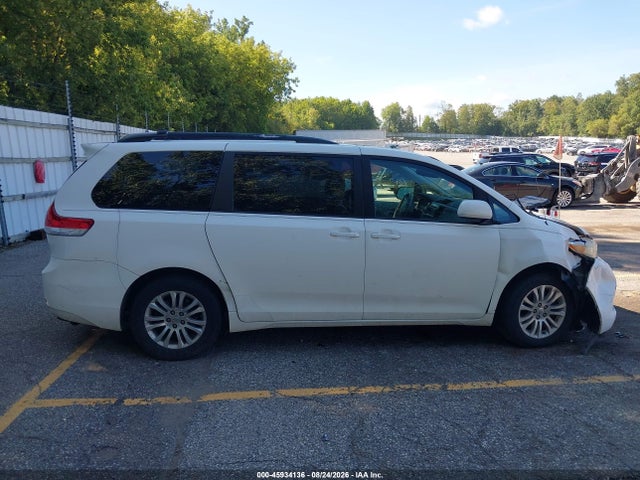 Продаж на аукціоні авто 2011 Toyota Sienna Xle V6, vin: 5TDYK3DC0BS146207, номер лоту: 45934136