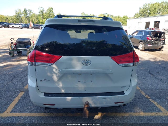 Продаж на аукціоні авто 2011 Toyota Sienna Xle V6, vin: 5TDYK3DC0BS146207, номер лоту: 45934136