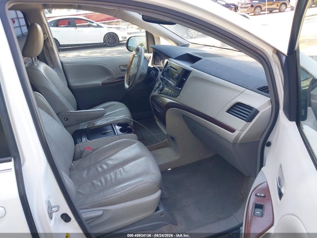 Продаж на аукціоні авто 2011 Toyota Sienna Xle V6, vin: 5TDYK3DC0BS146207, номер лоту: 45934136