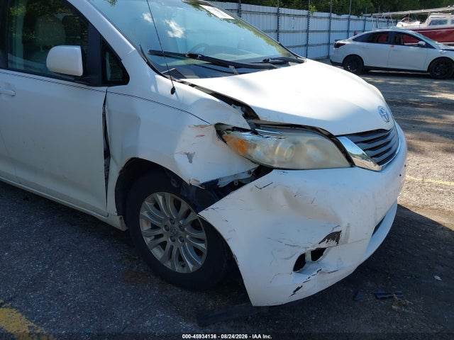 Продаж на аукціоні авто 2011 Toyota Sienna Xle V6, vin: 5TDYK3DC0BS146207, номер лоту: 45934136