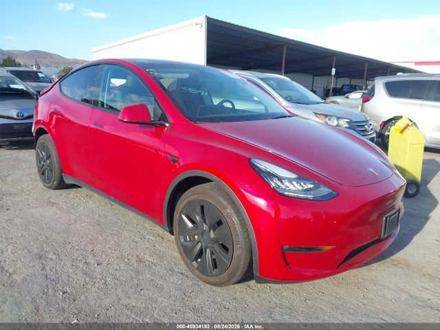 Tesla Model Y Long Range Dual Motor All-wheel Drive 2021 5YJYGDEE0MF244796 главное изображение
