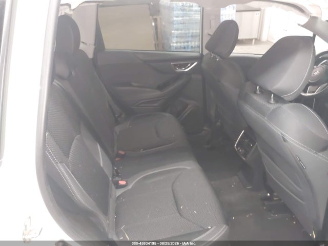 JF2SKAJC4LH412060 Subaru Forester Premium