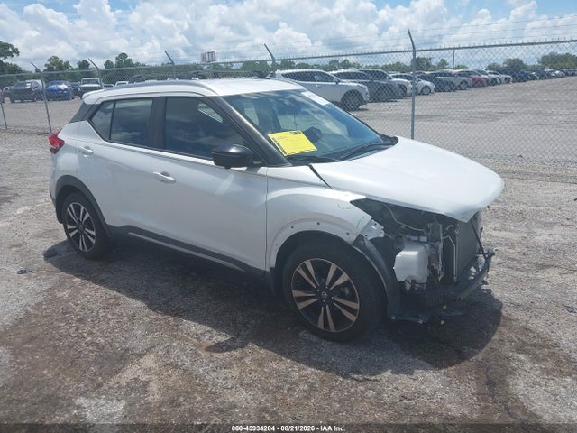Продажа на аукционе авто 2019 Nissan Kicks Sr, vin: 3N1CP5CU7KL470586, номер лота: 45934204