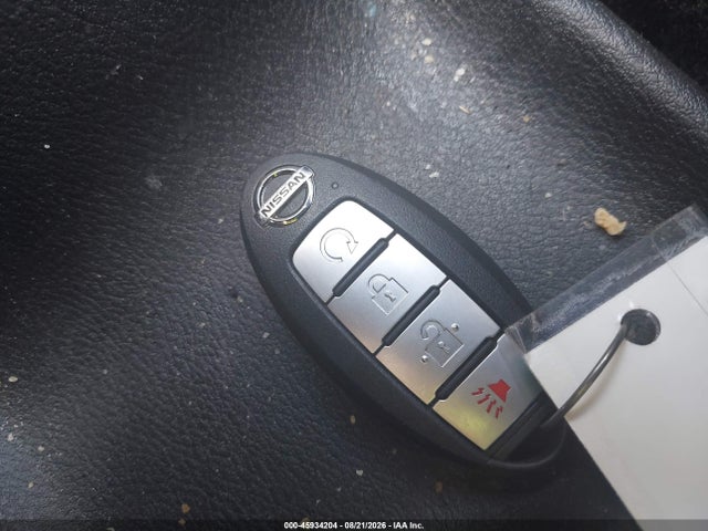 45934204 :رقم المزاد ، 3N1CP5CU7KL470586 vin ، 2019 Nissan Kicks Sr مزاد بيع