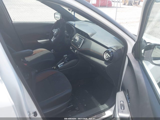45934204 :رقم المزاد ، 3N1CP5CU7KL470586 vin ، 2019 Nissan Kicks Sr مزاد بيع