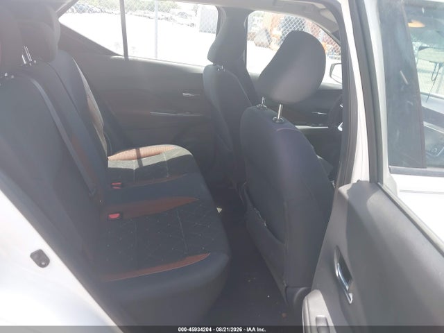 45934204 :رقم المزاد ، 3N1CP5CU7KL470586 vin ، 2019 Nissan Kicks Sr مزاد بيع