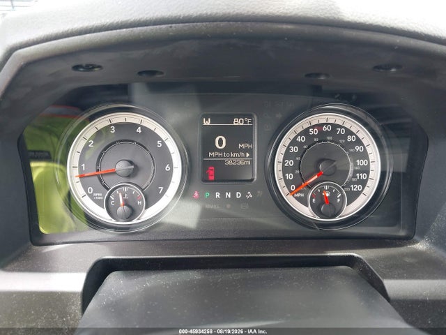 3C6JR6DG7JG321476 RAM 1500 Tradesman 4x2 8&#039; Box