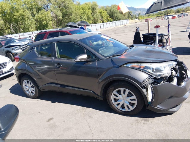 Toyota C-HR LE 2019 JTNKHMBX9K1013244 Image 13