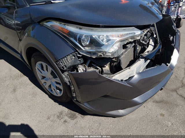 Toyota C-HR LE 2019 JTNKHMBX9K1013244 Image 18