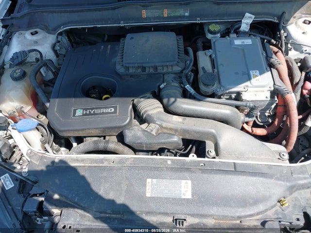 45934310 :رقم المزاد ، 3FA6P0LUXFR123338 vin ، 2015 Ford Fusion Hybrid Se مزاد بيع