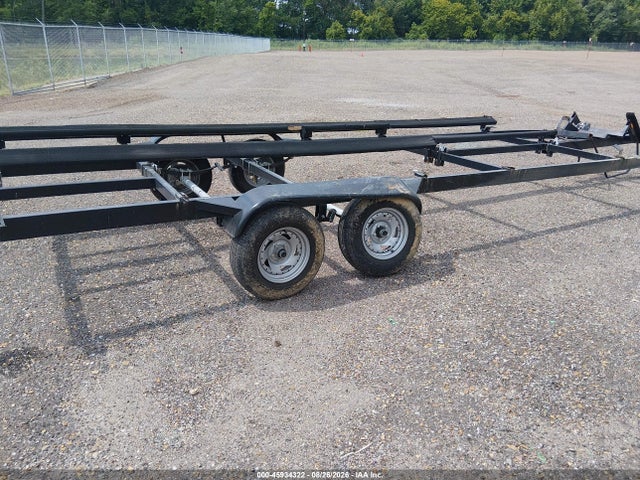 Продажа на аукционе авто 2024 Crest Iii Pontoon, vin: CSM00042G324, номер лота: 45934322