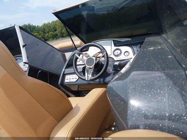 Продажа на аукционе авто 2024 Crest Iii Pontoon, vin: CSM00042G324, номер лота: 45934322
