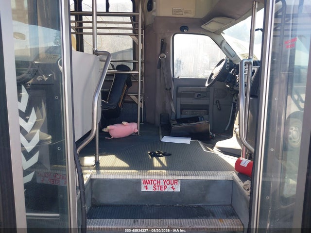 Продаж на аукціоні авто 2011 Ford E-350 Cutaway, vin: 1FDEE3FS1BDA14871, номер лоту: 45934327
