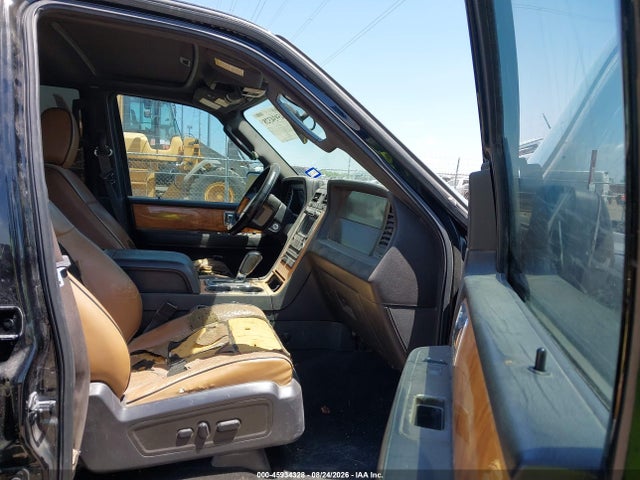 45934328 :رقم المزاد ، 5LMJJ2H57BEJ10264 vin ، 2011 Lincoln Navigator مزاد بيع