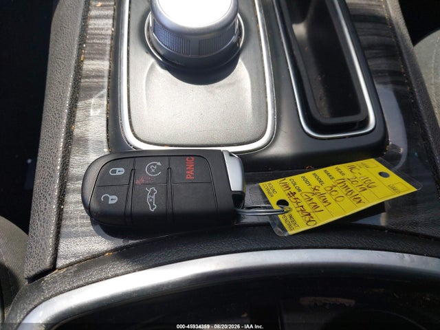 Chrysler 300 Touring L 2019 2C3CCAAG4KH547930 Image 11