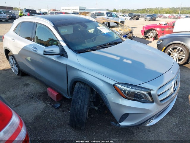 45934387 :رقم المزاد ، WDCTG4GB2FJ182580 vin ، 2015 Mercedes-benz Gla 250 4matic مزاد بيع