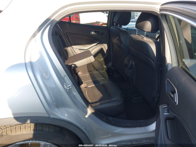 45934387 :رقم المزاد ، WDCTG4GB2FJ182580 vin ، 2015 Mercedes-benz Gla 250 4matic مزاد بيع