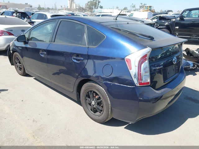 Toyota Prius Two 2015 JTDKN3DU5F0446890 Image 3