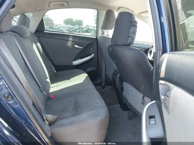 Toyota Prius Two 2015 JTDKN3DU5F0446890 Image 8