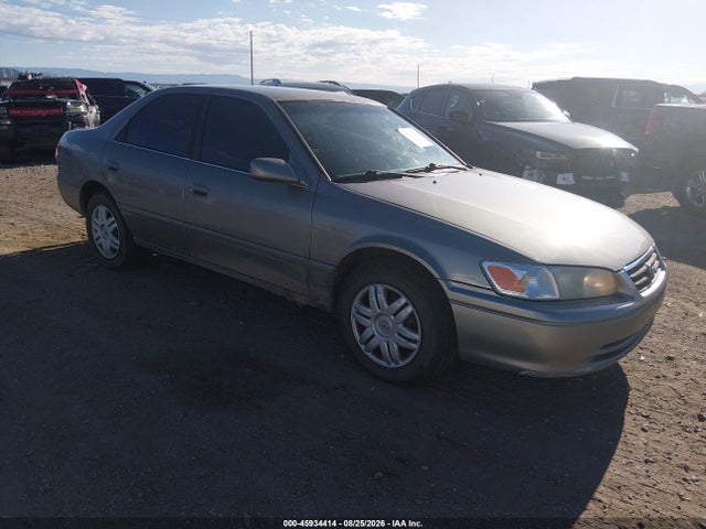 2001 Toyota Camry Le მანქანა იყიდება აუქციონზე, vin: 4T1BG22K51U082697, აუქციონის ნომერი: 45934414
