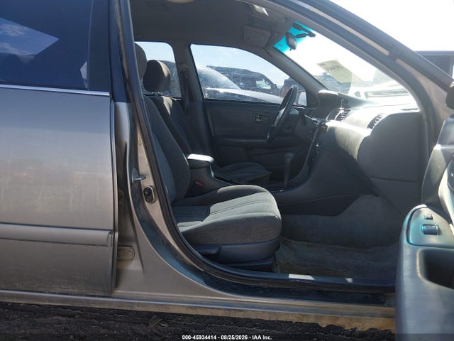 2001 Toyota Camry Le მანქანა იყიდება აუქციონზე, vin: 4T1BG22K51U082697, აუქციონის ნომერი: 45934414